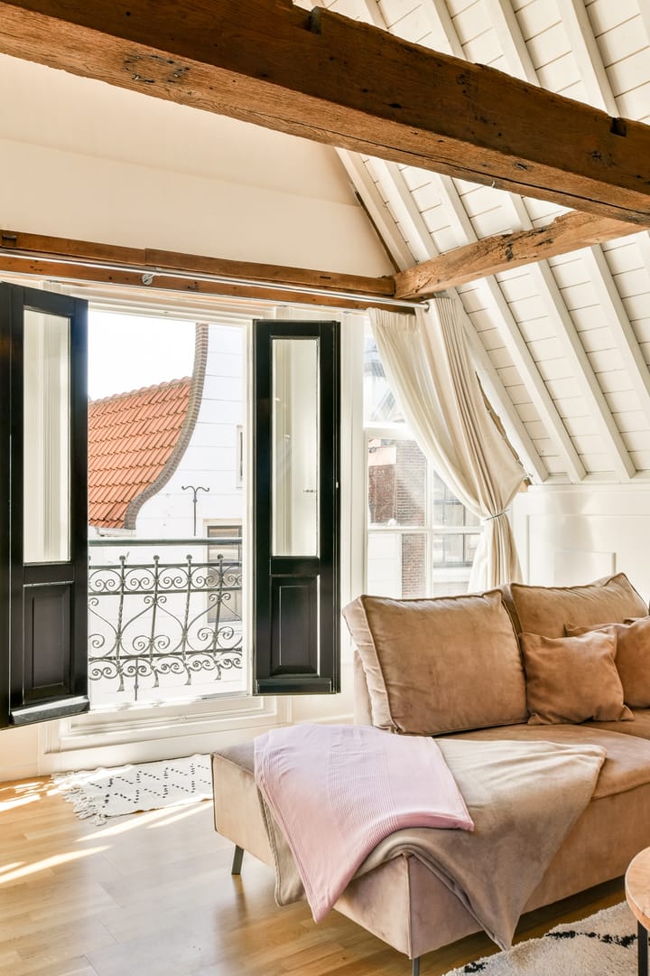 Foto 4 van Warmoesstraat 34-B