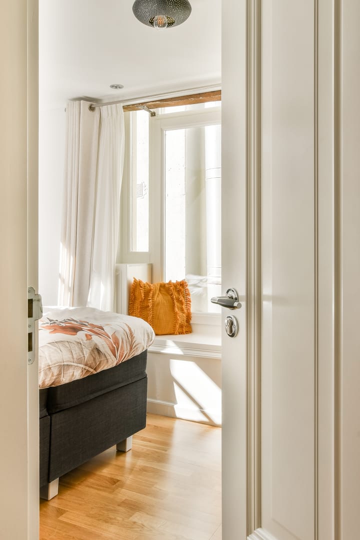 Foto 14 van Warmoesstraat 34-B