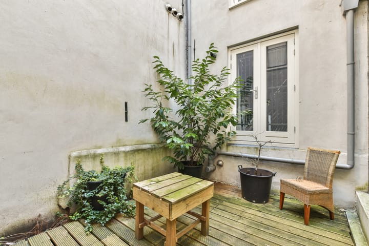 Foto 28 van Warmoesstraat 34-B