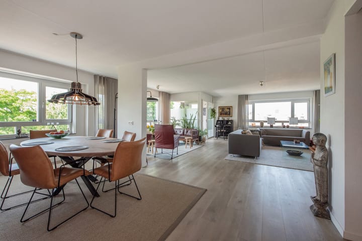 Photo 14 of J.S. Bachlaan 159