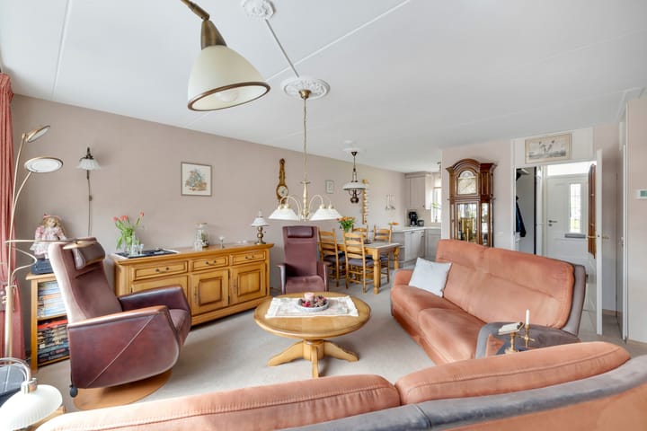 Photo 11 of Prins Bernhardlaan 116