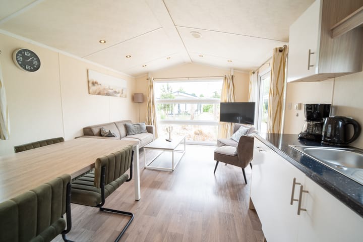 Photo 8 of Parkweg 2-825