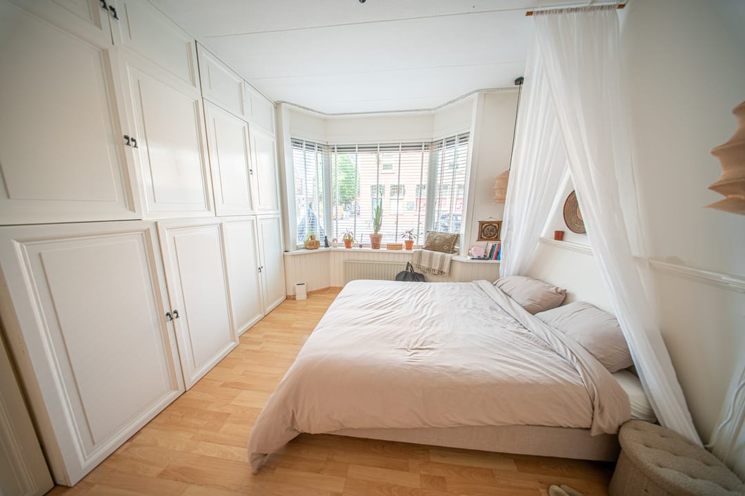 Photo 11 of Prins Hendrikstraat 192-B