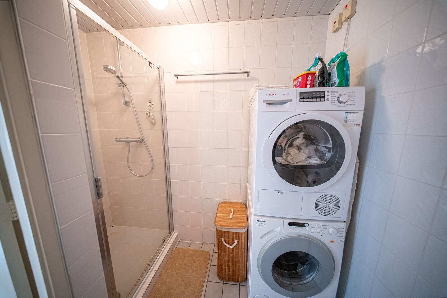 Photo 14 of Prins Hendrikstraat 192-B