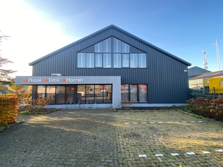 Braken 16, Obdam