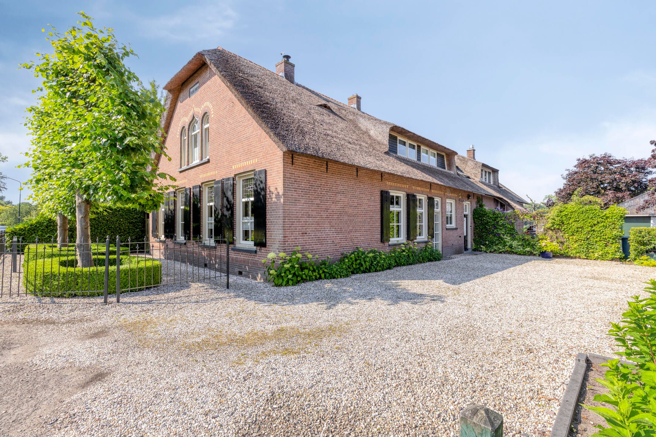 Photo 6 of Achtersloot 35