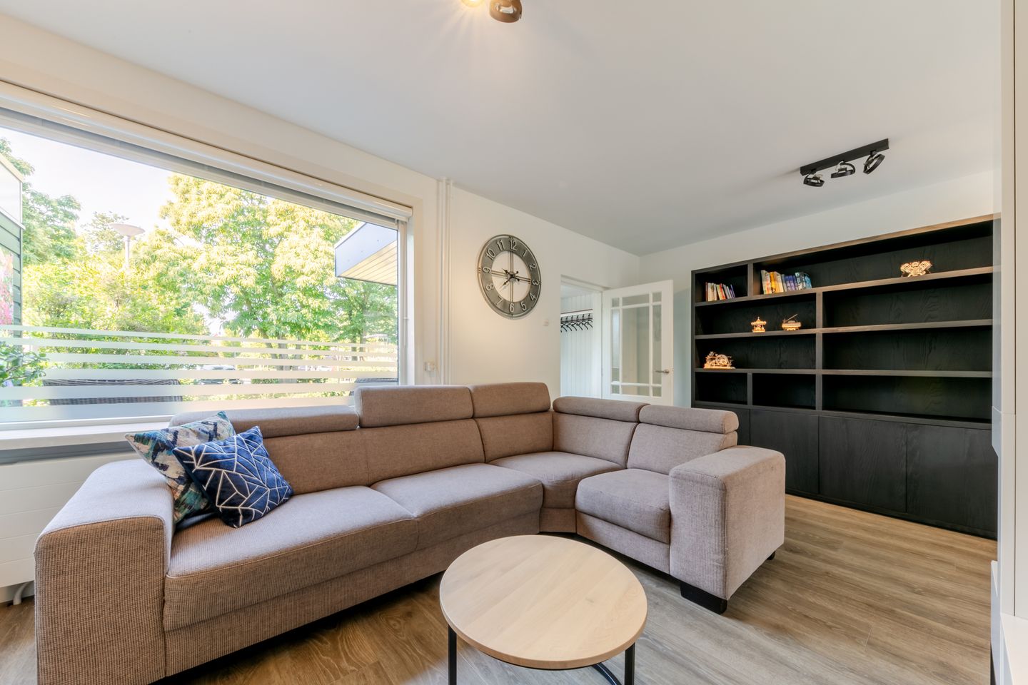 Foto 10 van Mezenhof 6