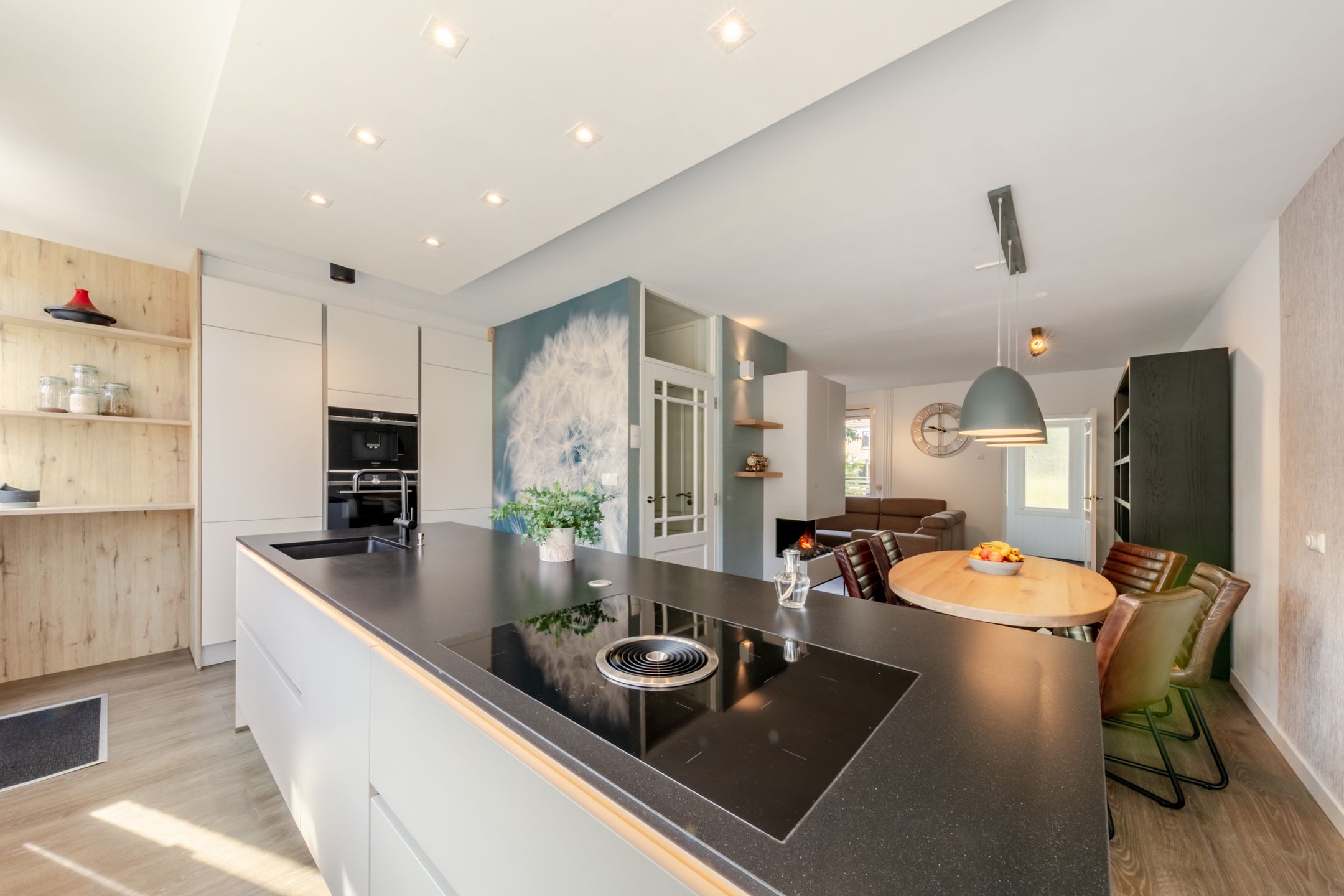 Foto 15 van Mezenhof 6