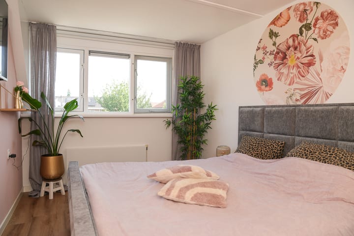 Foto 15 van Korenbloemstraat 81