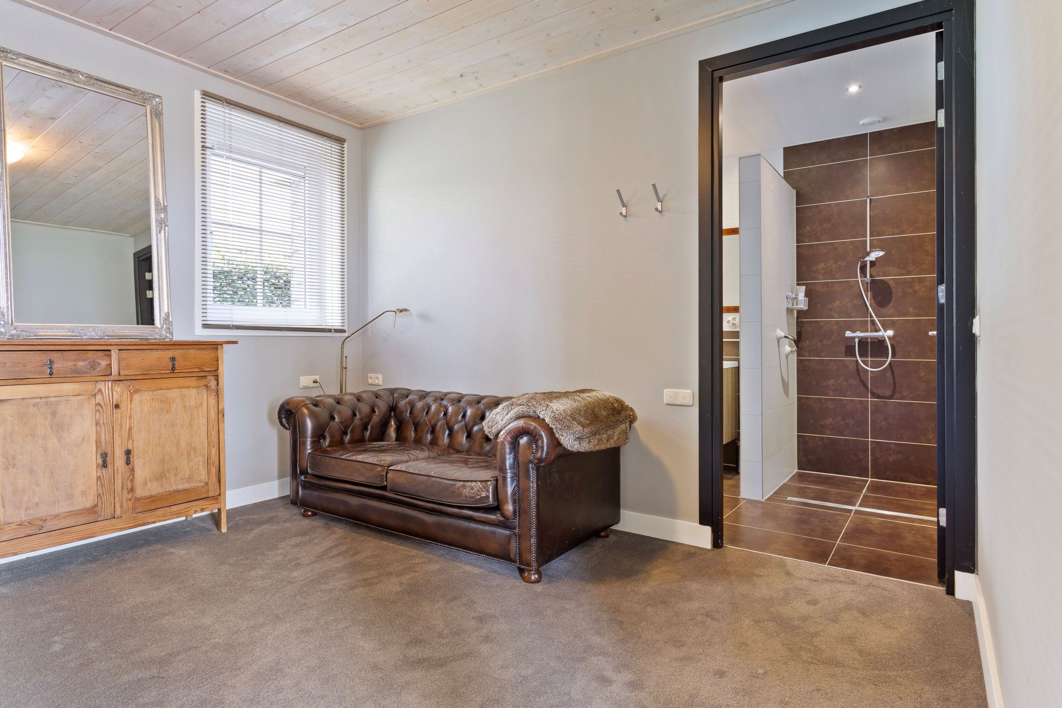 Photo 21 of Otterpad 1