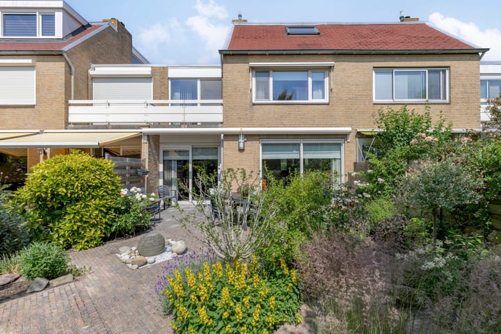 Photo 29 of Klaproos 22