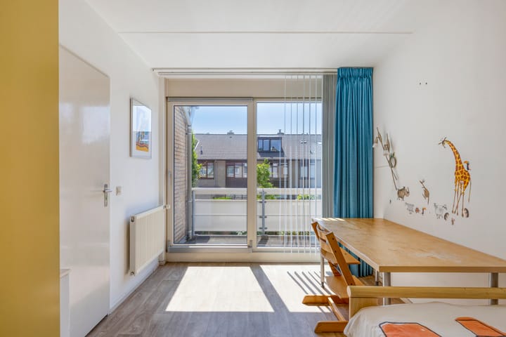 Photo 48 of Klaproos 22