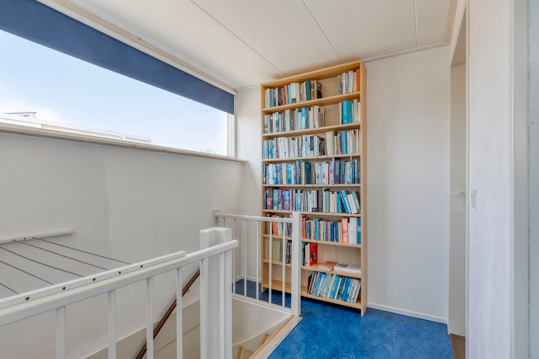 Photo 52 of Klaproos 22