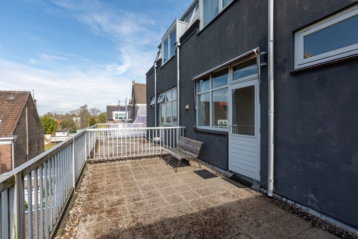 Foto 21 van Spoorsingel 44