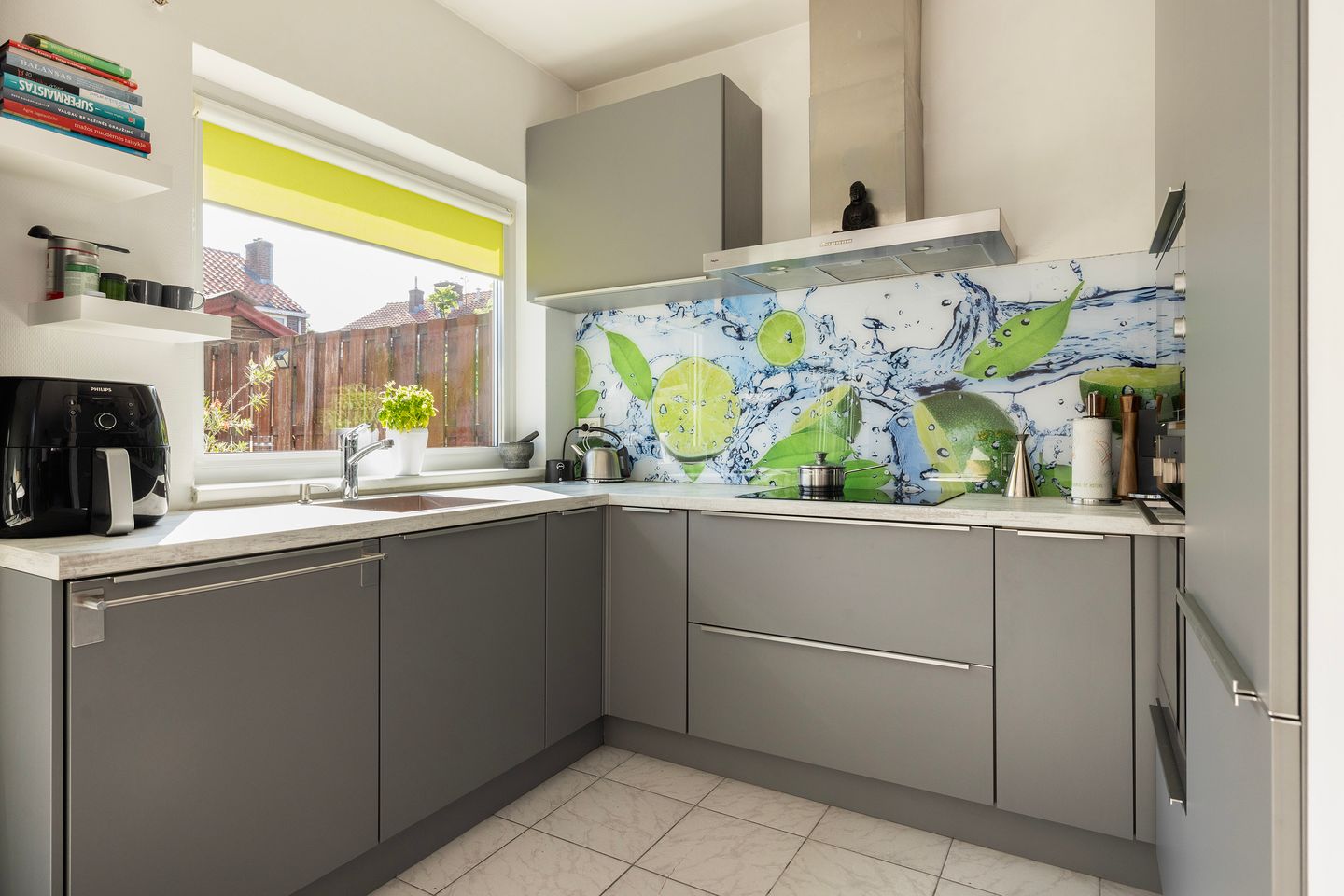 Photo 10 of Reinkenstraat 32