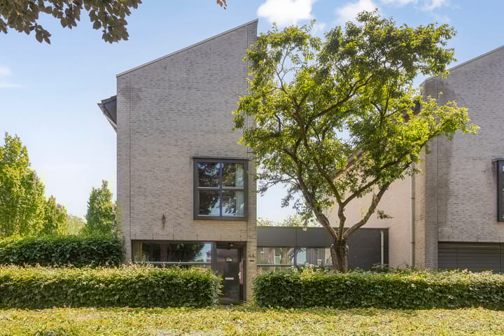 Foto 1 van Maasbommelstraat 44