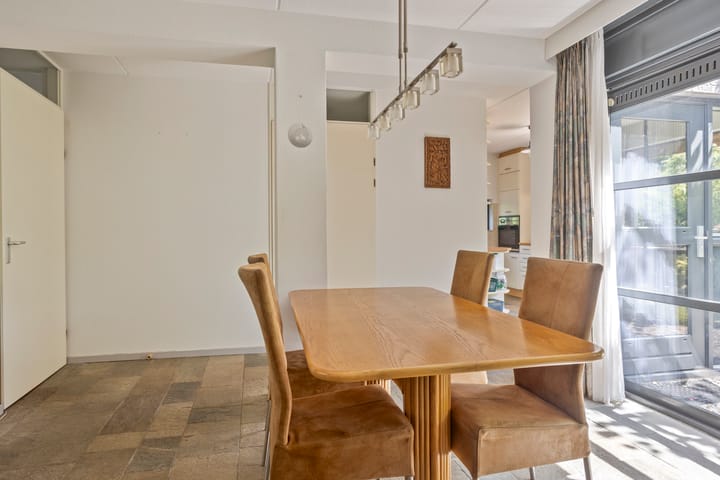 Foto 14 van Maasbommelstraat 44