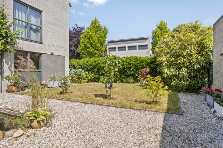 Foto 36 van Maasbommelstraat 44