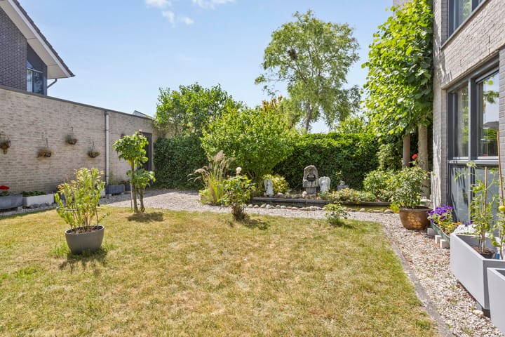 Foto 37 van Maasbommelstraat 44