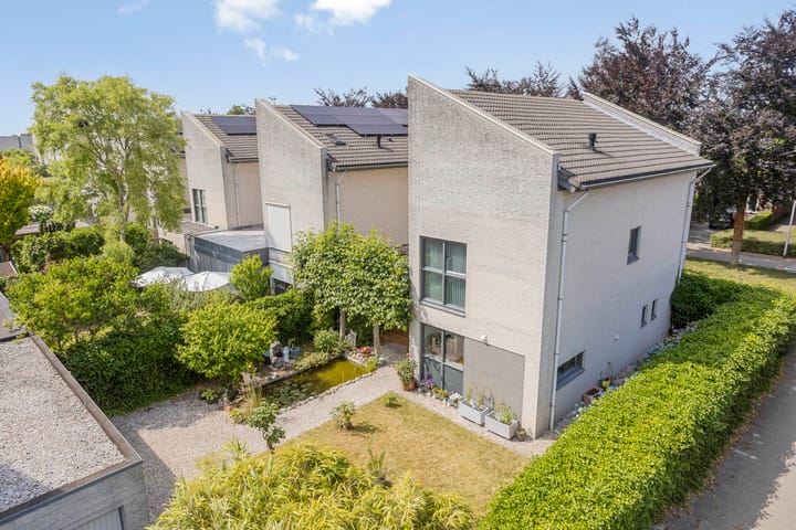 Foto 41 van Maasbommelstraat 44