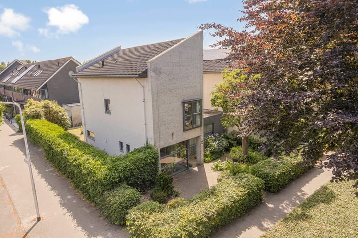 Foto 43 van Maasbommelstraat 44