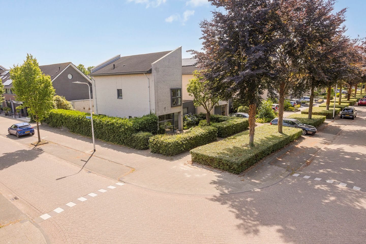 Foto 44 van Maasbommelstraat 44