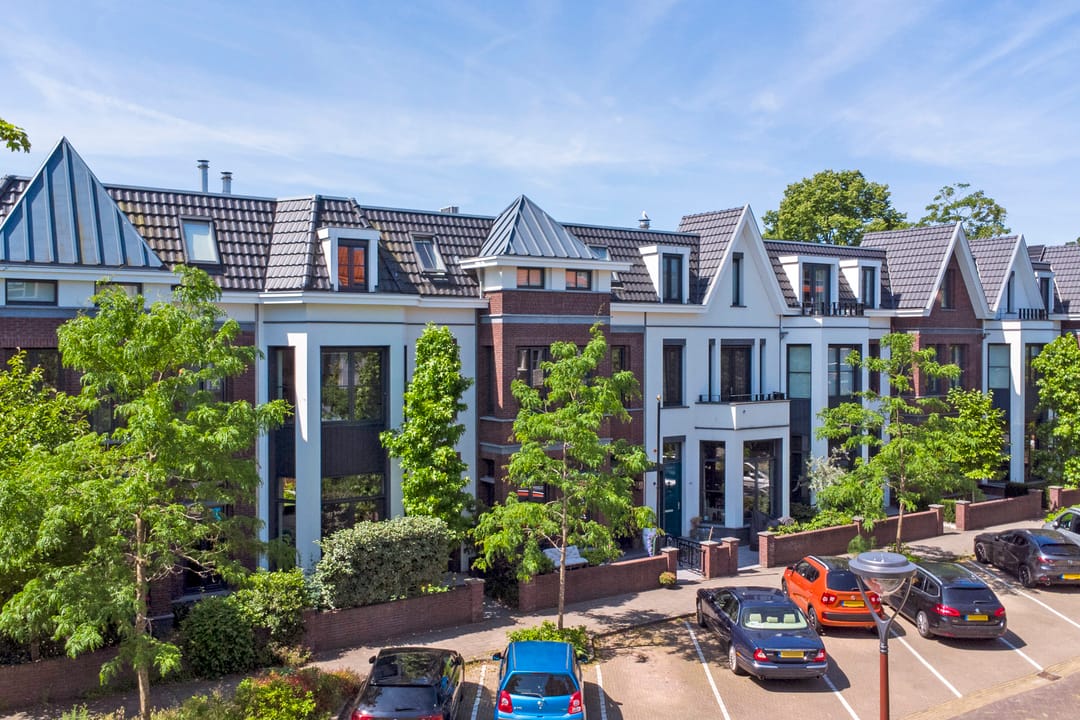 Photo 1 of Emmastraat 10-C