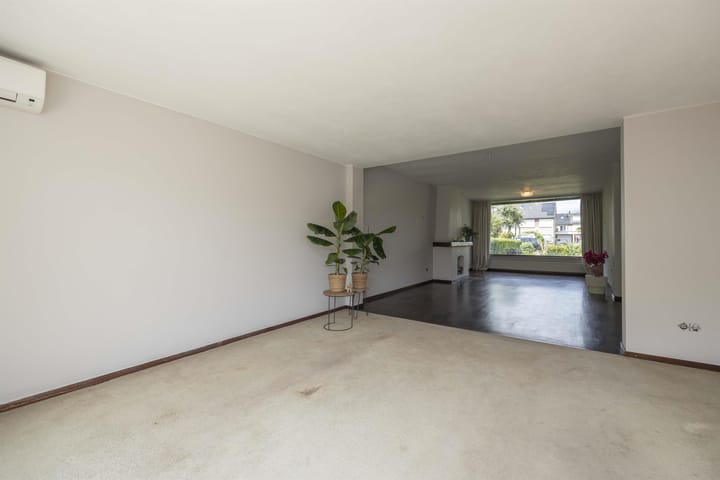 Foto 4 van Ecliptica 64