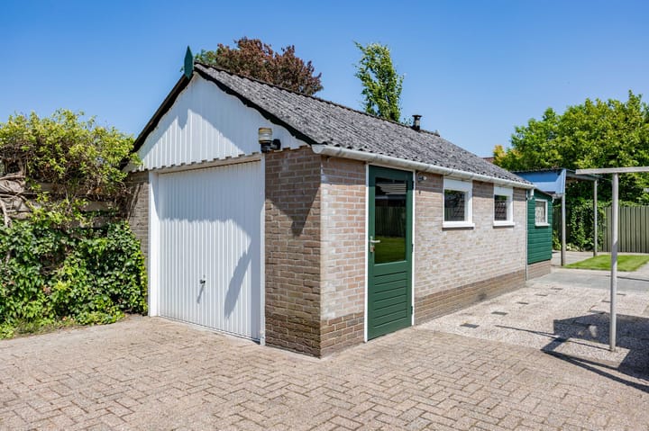 Foto 64 van Lindsterlaan 6