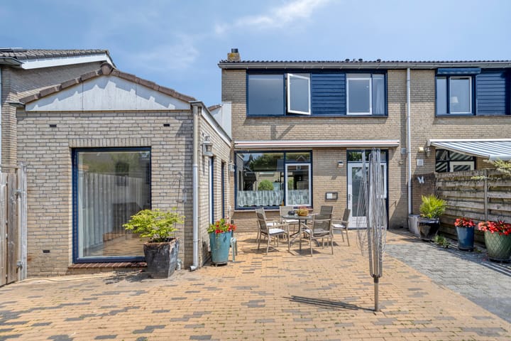 Foto 16 van Burgemeester Hermsenstraat 146