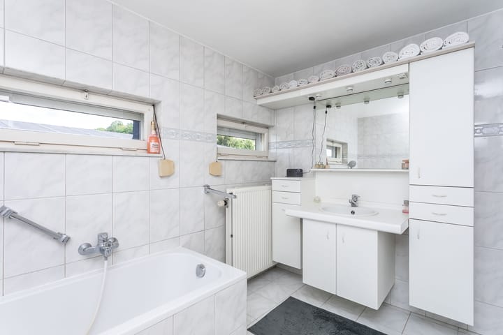 Photo 21 of Burgemeester Teheuxweg 55