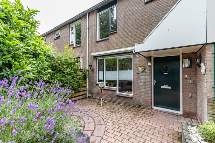 Foto 4 van Rozemarijnstraat 17