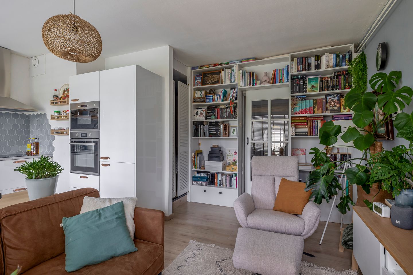 Foto 14 van Valeriusrondeel 292