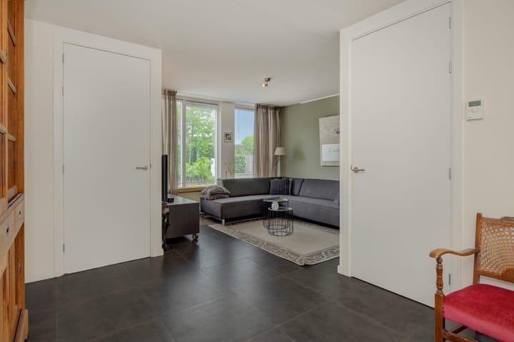 Photo 15 of Burgemeester van Heesbeenstraat 50