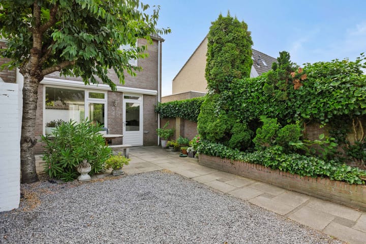 Photo 30 of Burgemeester van Heesbeenstraat 50