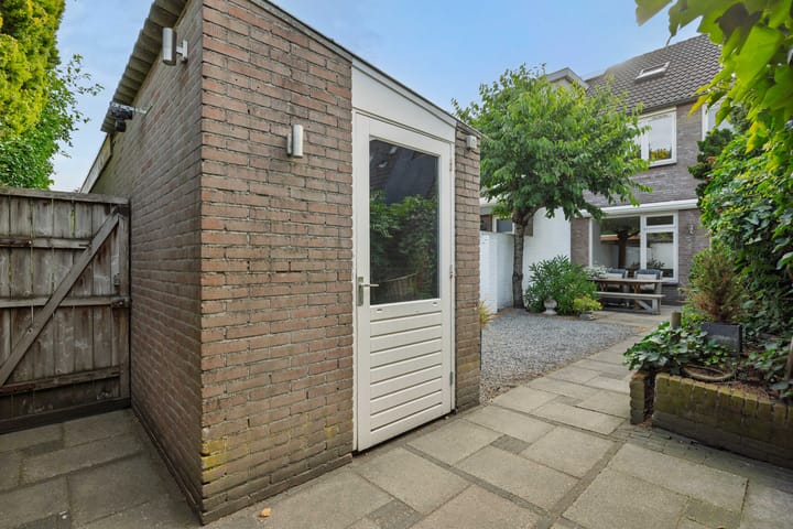 Photo 31 of Burgemeester van Heesbeenstraat 50