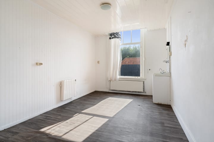 Photo 32 of Dorpsstraat 2