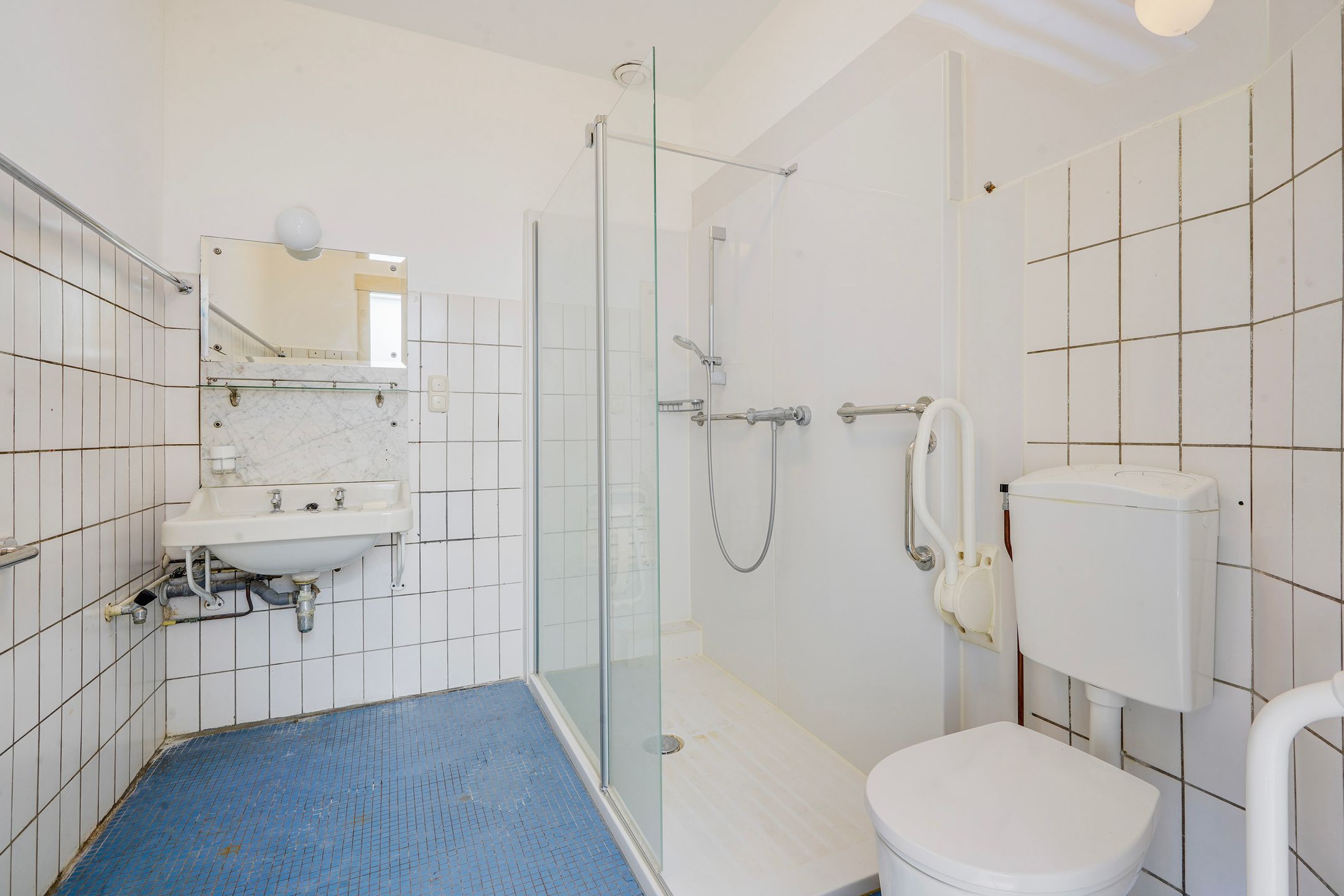 Photo 24 of Roodborstlaan 6