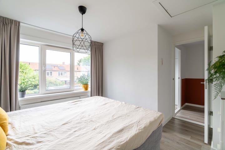 Foto 38 van Roggeveenstraat 6