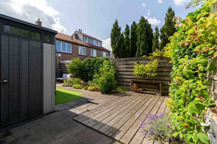 Foto 49 van Roggeveenstraat 6