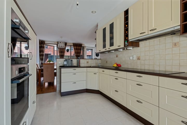 Foto 20 van Pablo Picassostraat 135