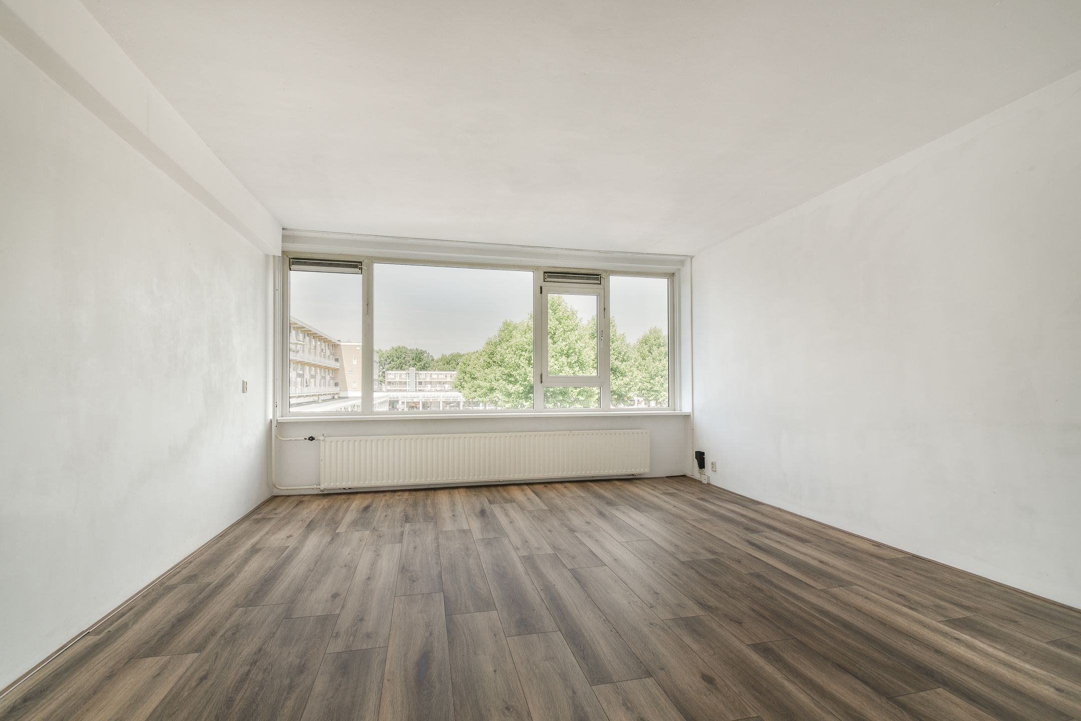 Foto 3 van Van Oldenbarneveltplein 105