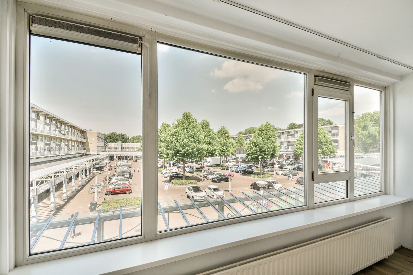 Foto 10 van Van Oldenbarneveltplein 105