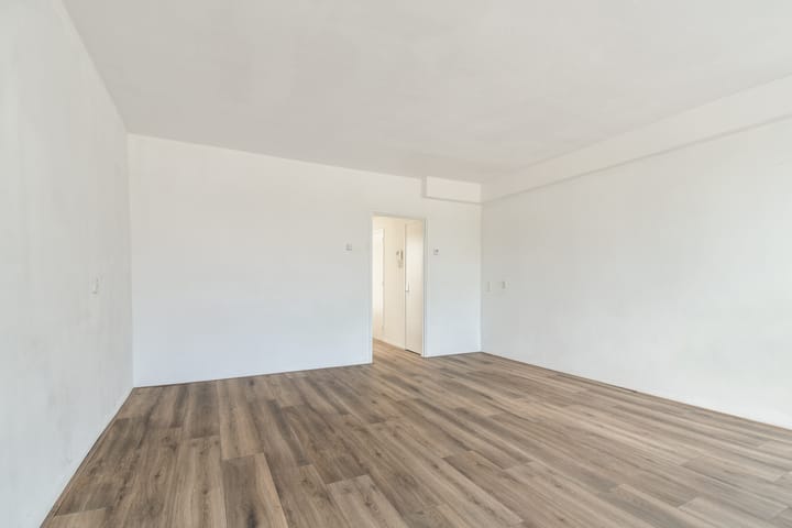 Foto 13 van Van Oldenbarneveltplein 105