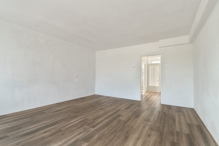 Foto 14 van Van Oldenbarneveltplein 105