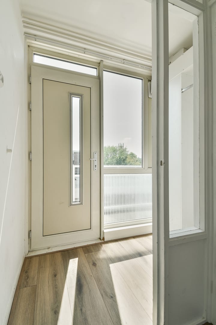 Foto 19 van Van Oldenbarneveltplein 105