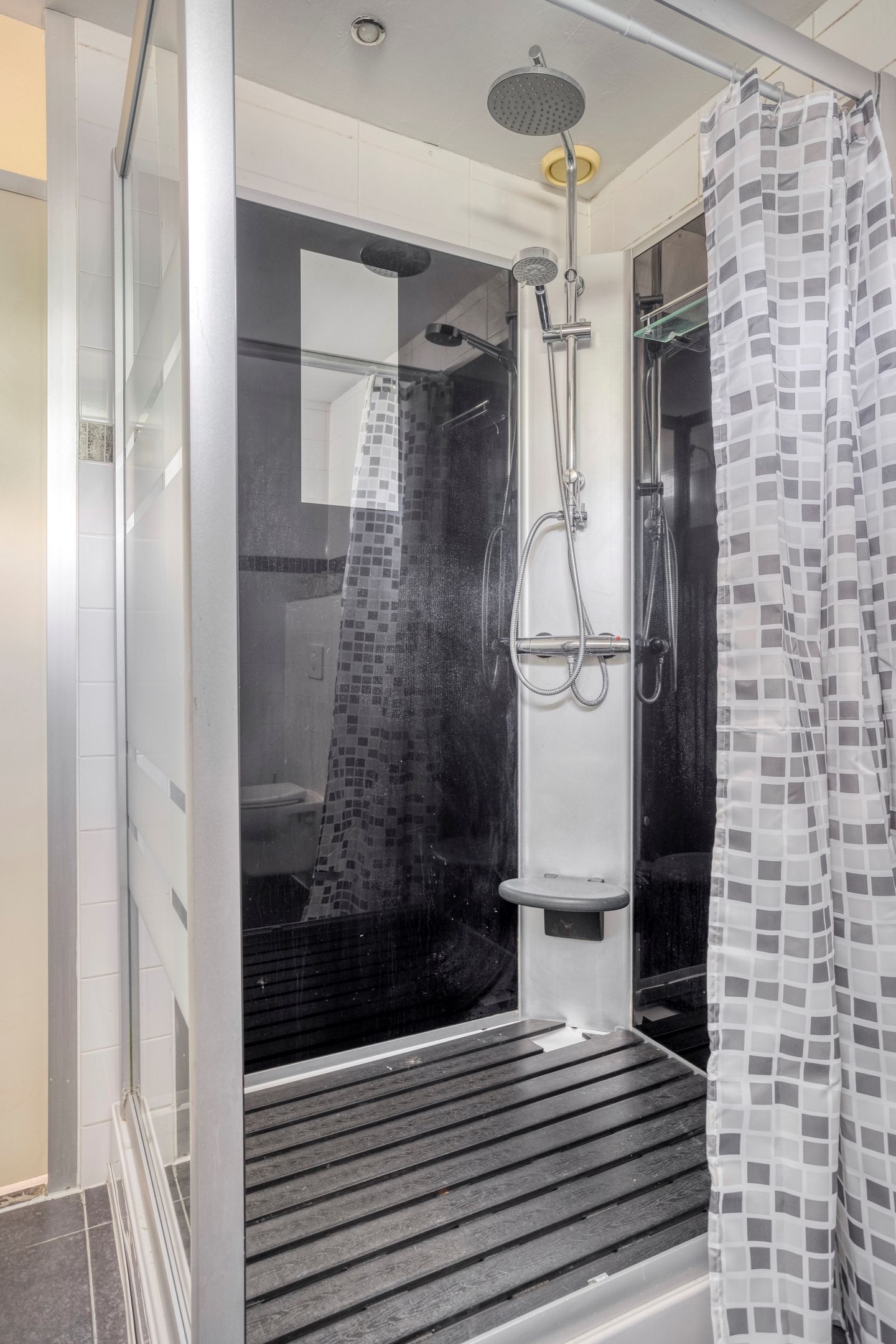 Foto 19 van Leerdamstraat 23