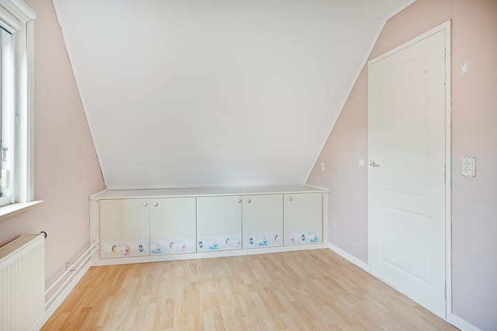 Photo 22 of Stellestraat 11