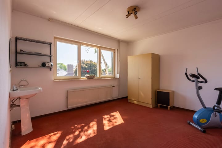 Photo 13 of Pastoor Kaulhausenstraat 12