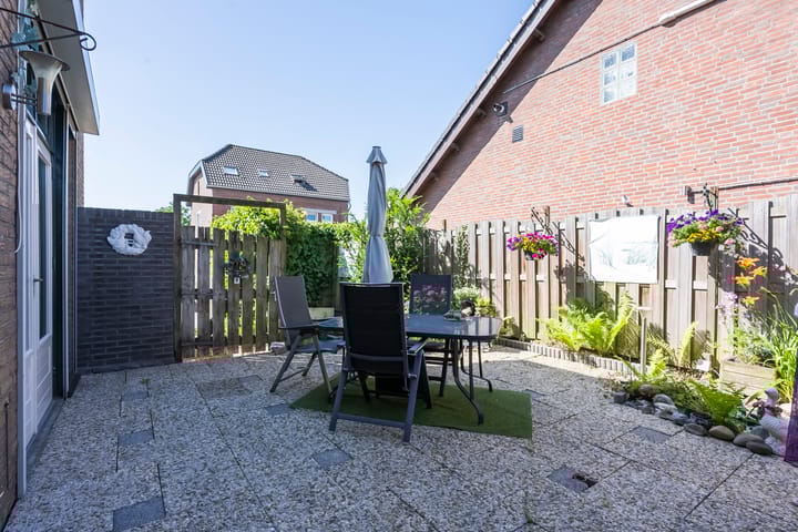 Photo 17 of Pastoor Kaulhausenstraat 12